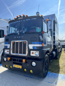 mack truck