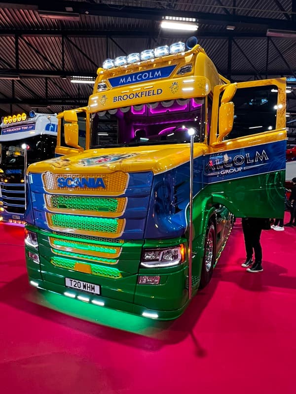Scania T-serie Torpedo met V8-motor